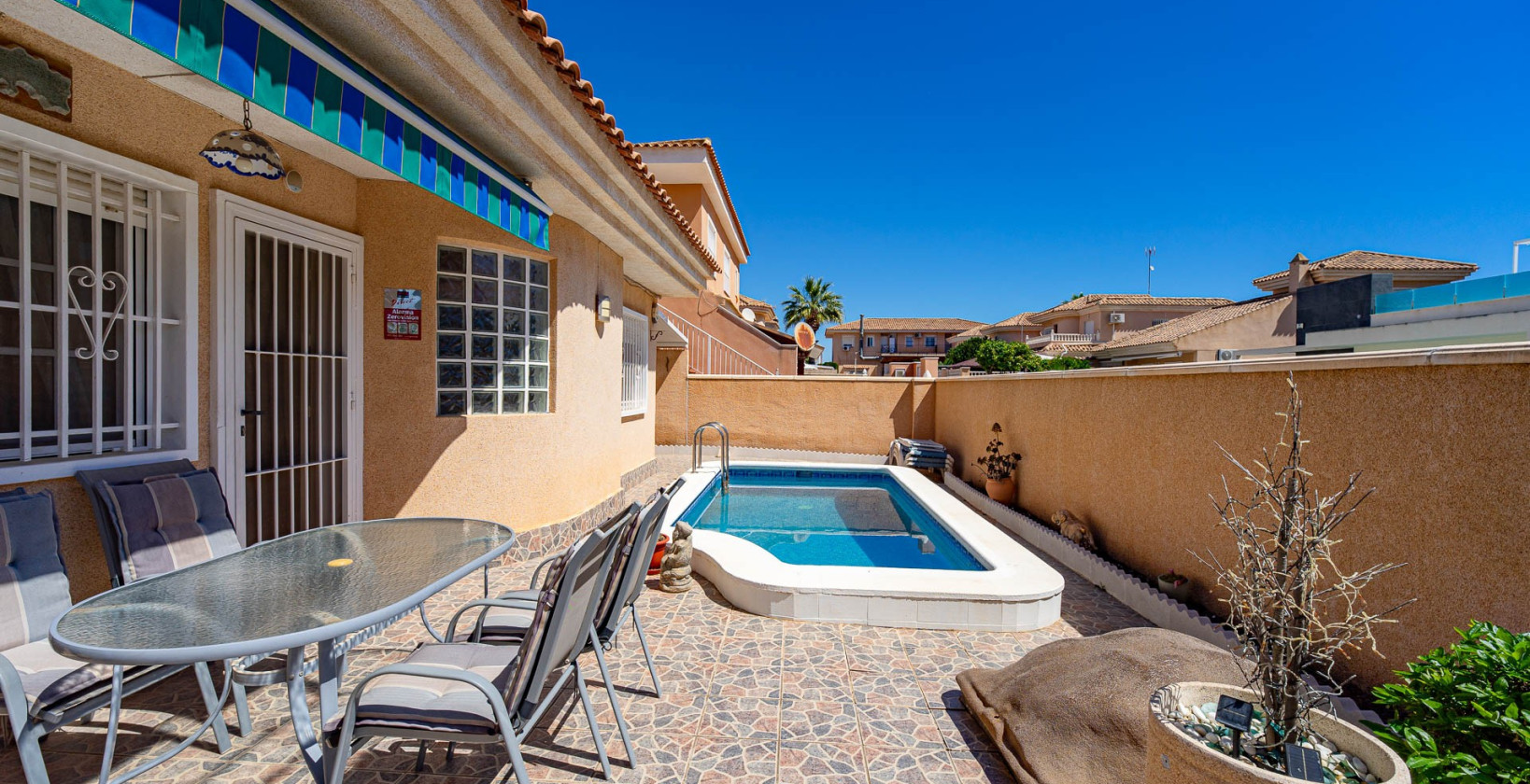 Resale - Villa - Torrevieja - Punta Prima