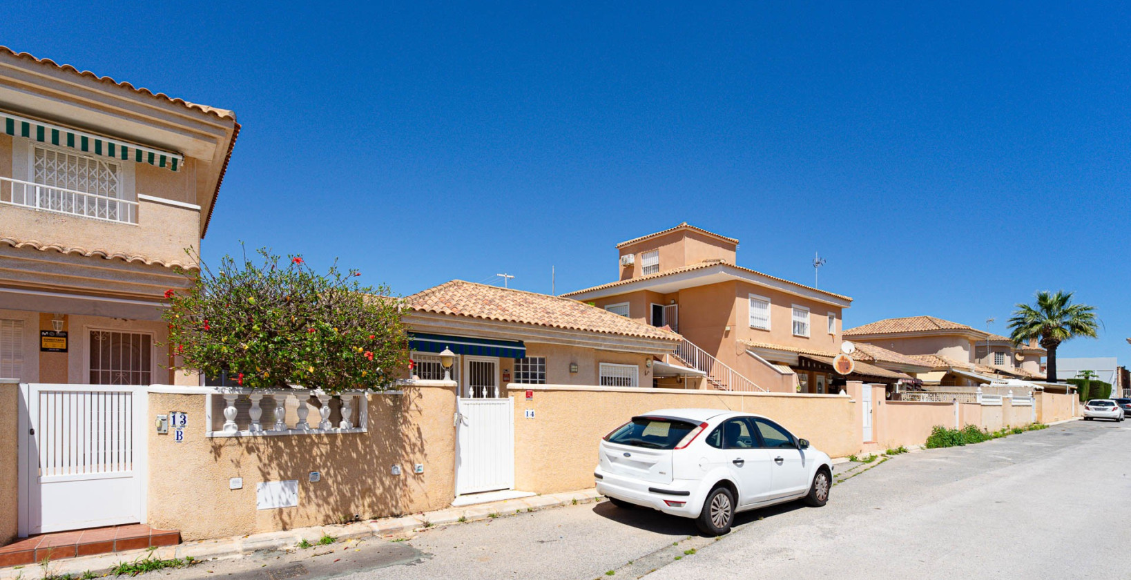 Resale - Villa - Torrevieja - Punta Prima
