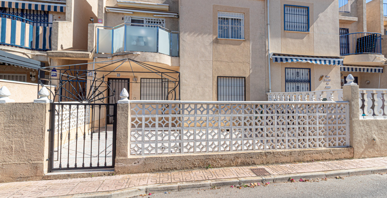 Resale - Apartment / flat - Torrevieja - San Luis