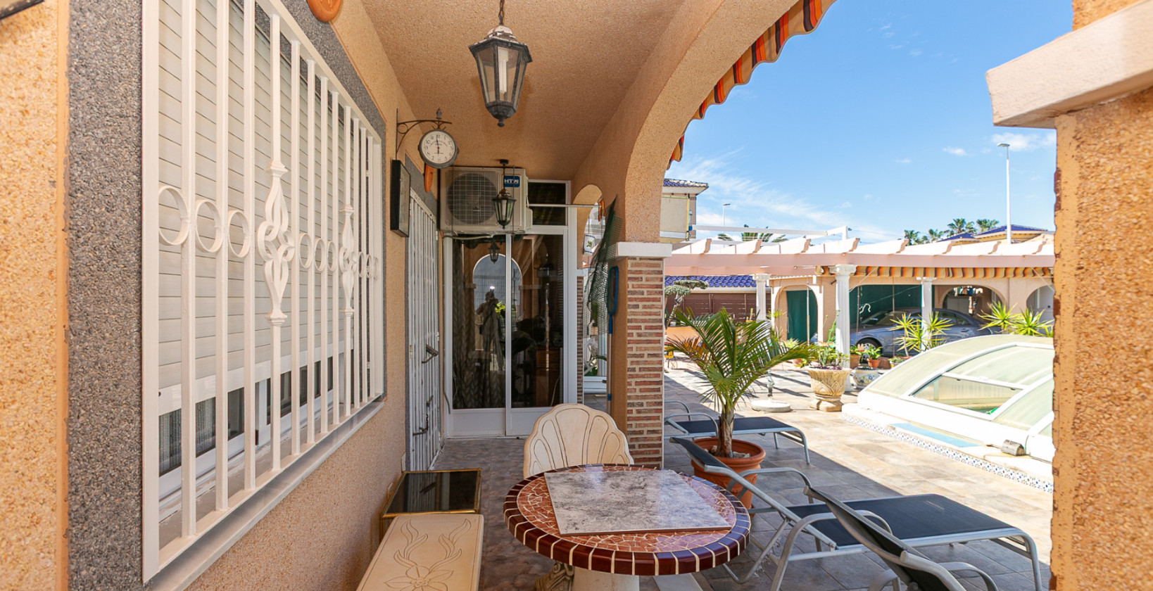 Resale - Villa - La Zenia
