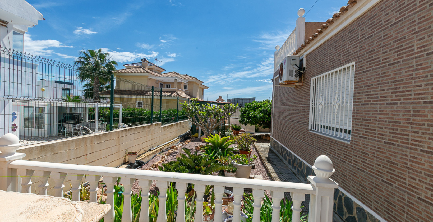 Resale - Villa - La Zenia