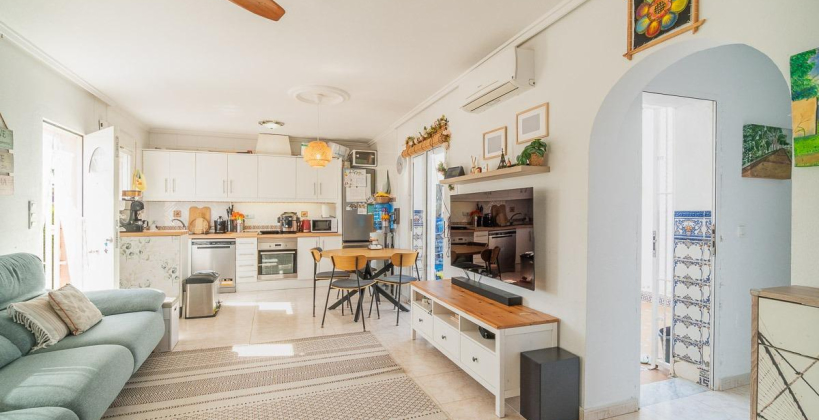 Resale - Semi Detached Villa - Orihuela Costa - Punta Prima
