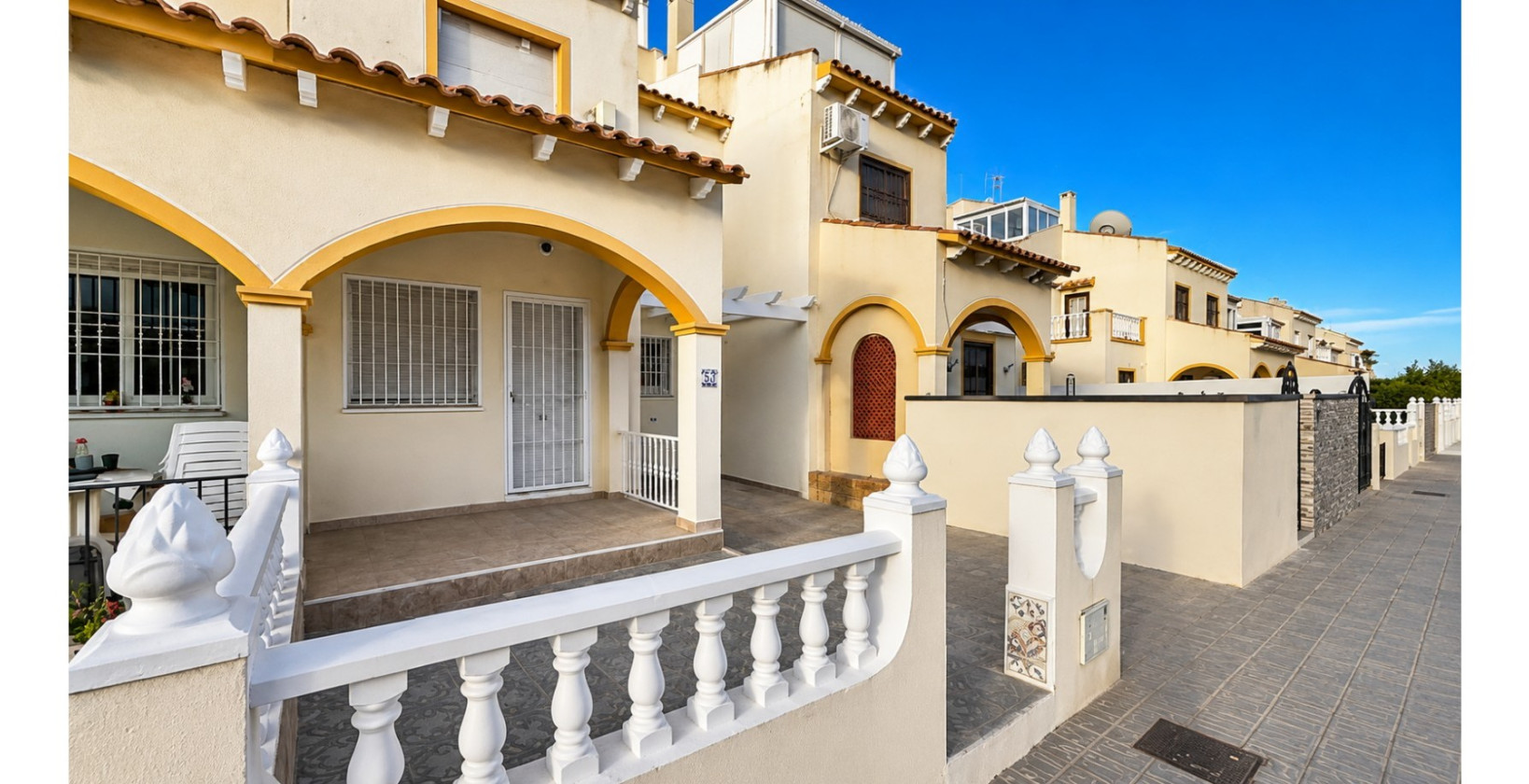 Resale - Townhouse - Orihuela Costa - Los Almendros