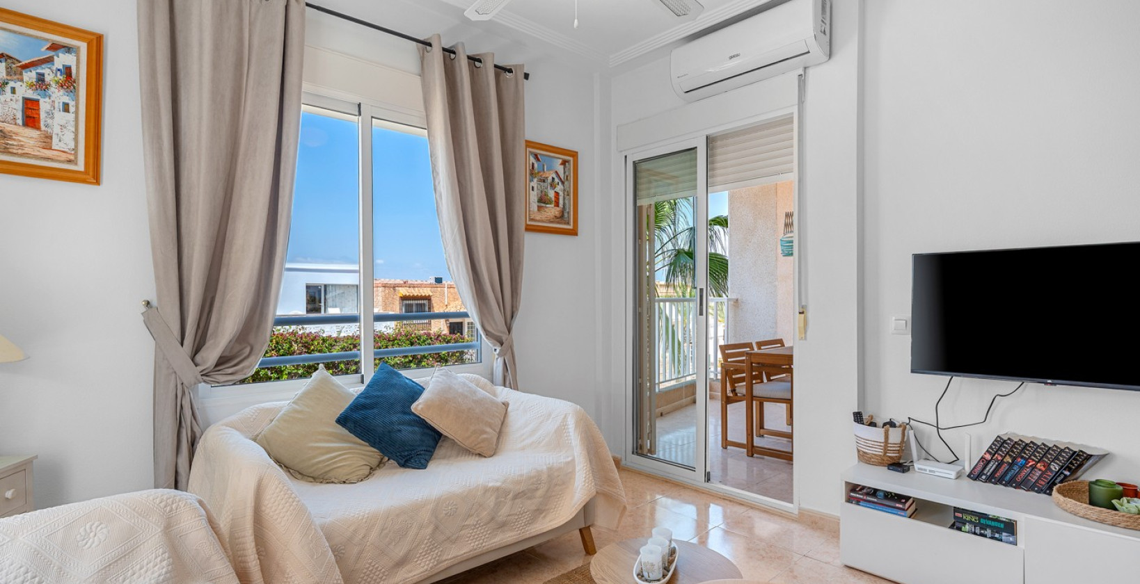 Resale - Apartment / flat - Torrevieja - La Mata