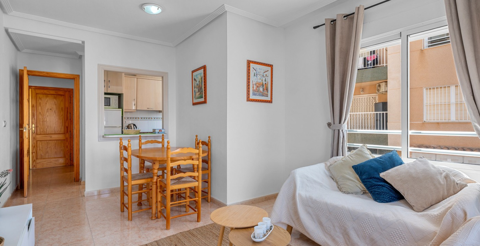 Resale - Apartment / flat - Torrevieja - La Mata