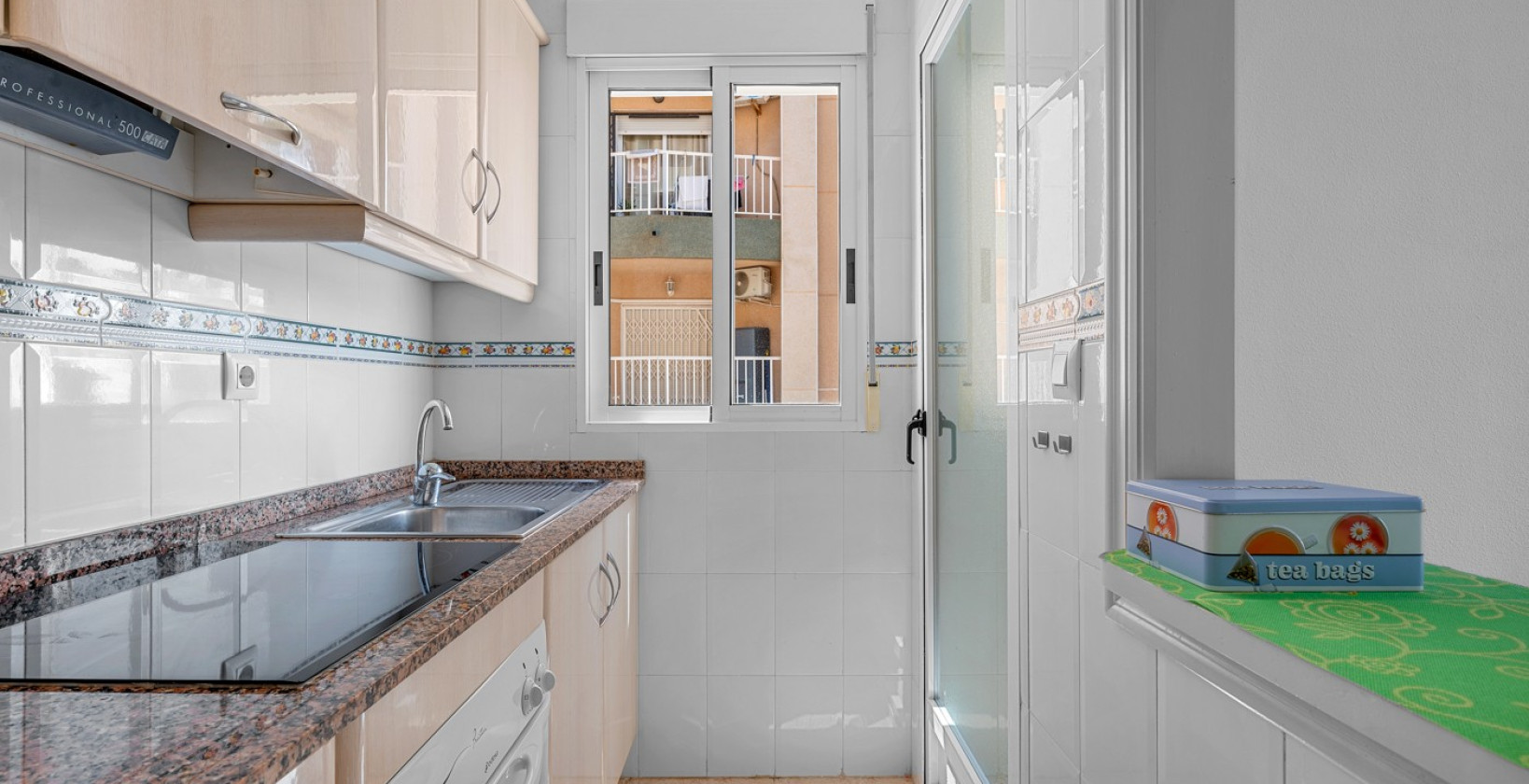 Resale - Apartment / flat - Torrevieja - La Mata