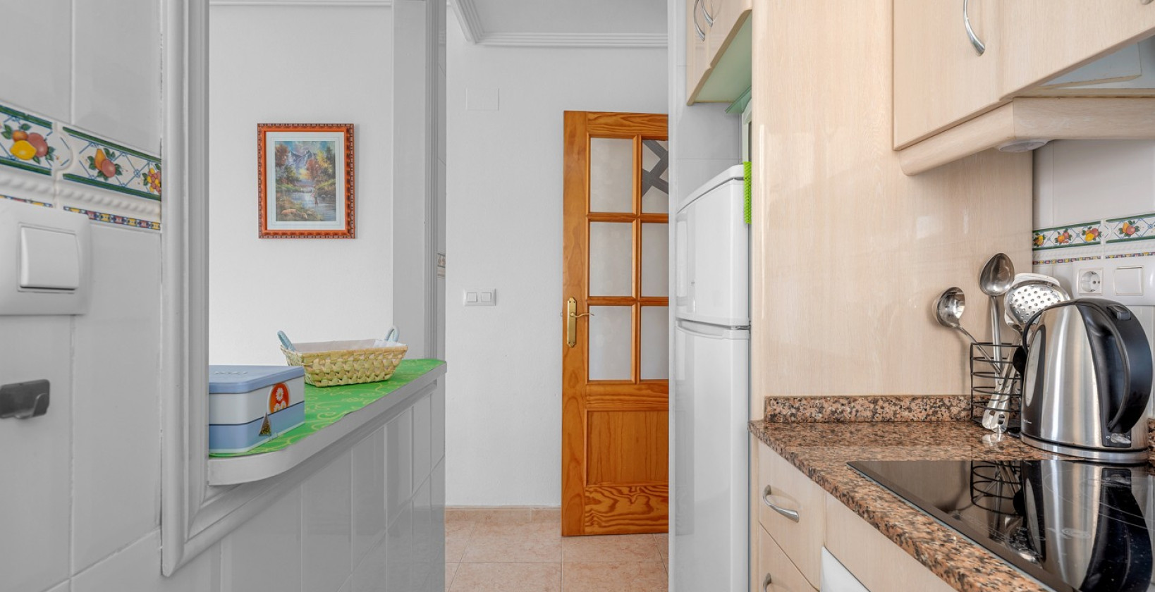 Resale - Apartment / flat - Torrevieja - La Mata