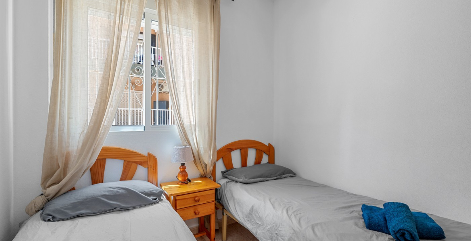 Resale - Apartment / flat - Torrevieja - La Mata