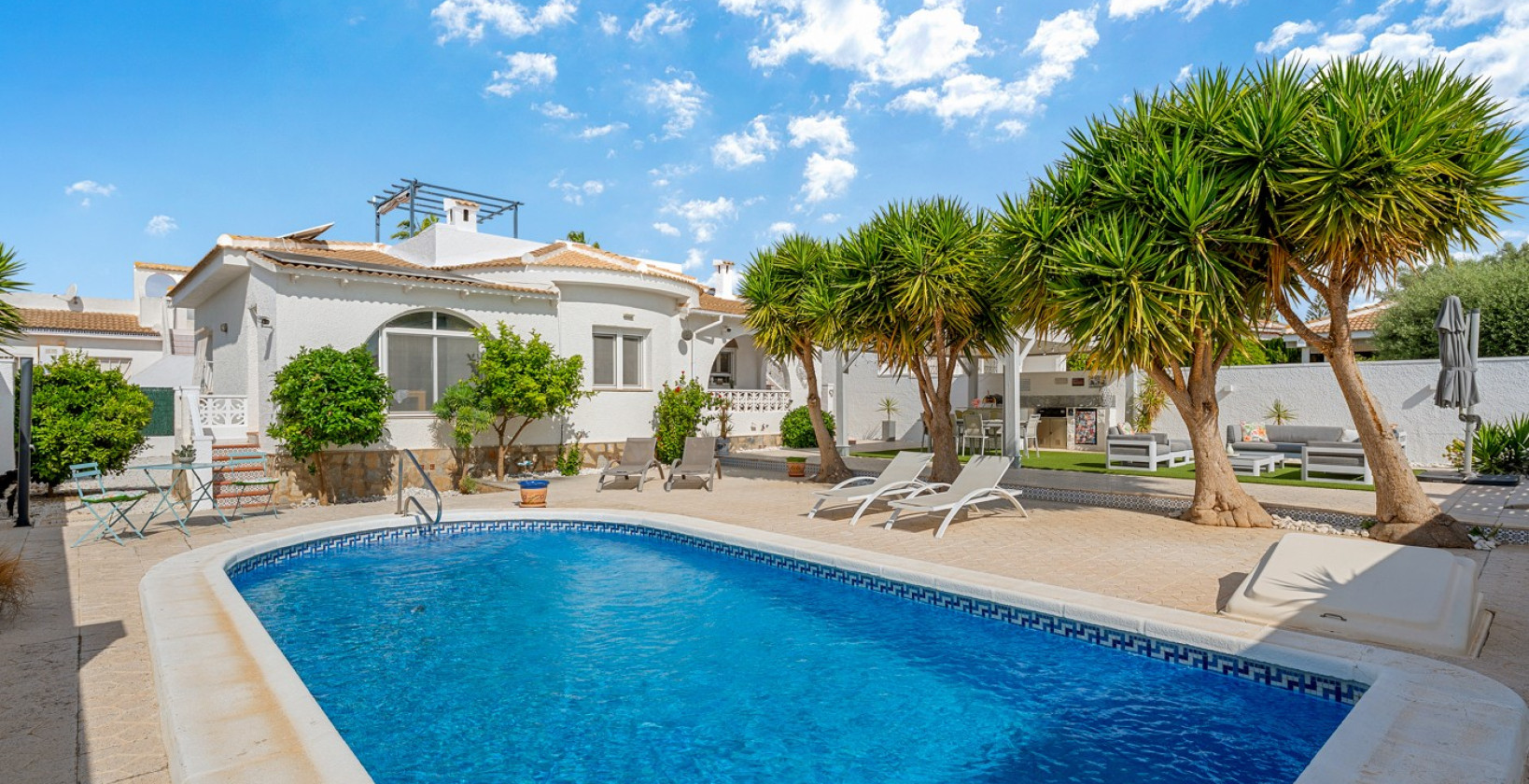 Resale - Villa - Ciudad Quesada - Pueblo Bravo