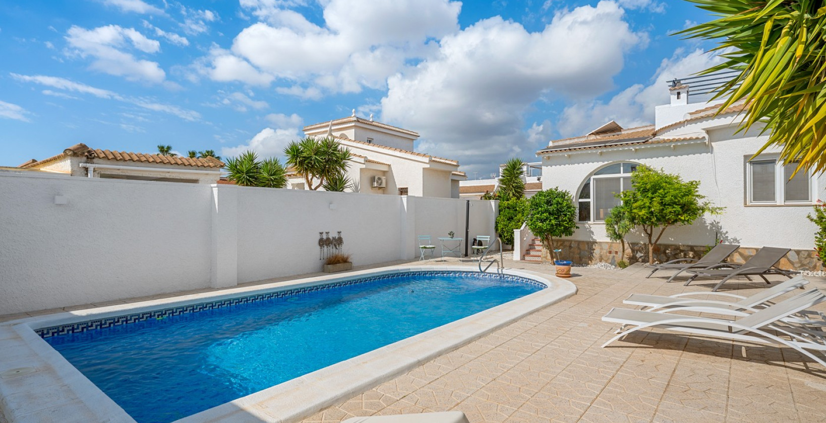 Resale - Villa - Ciudad Quesada - Pueblo Bravo