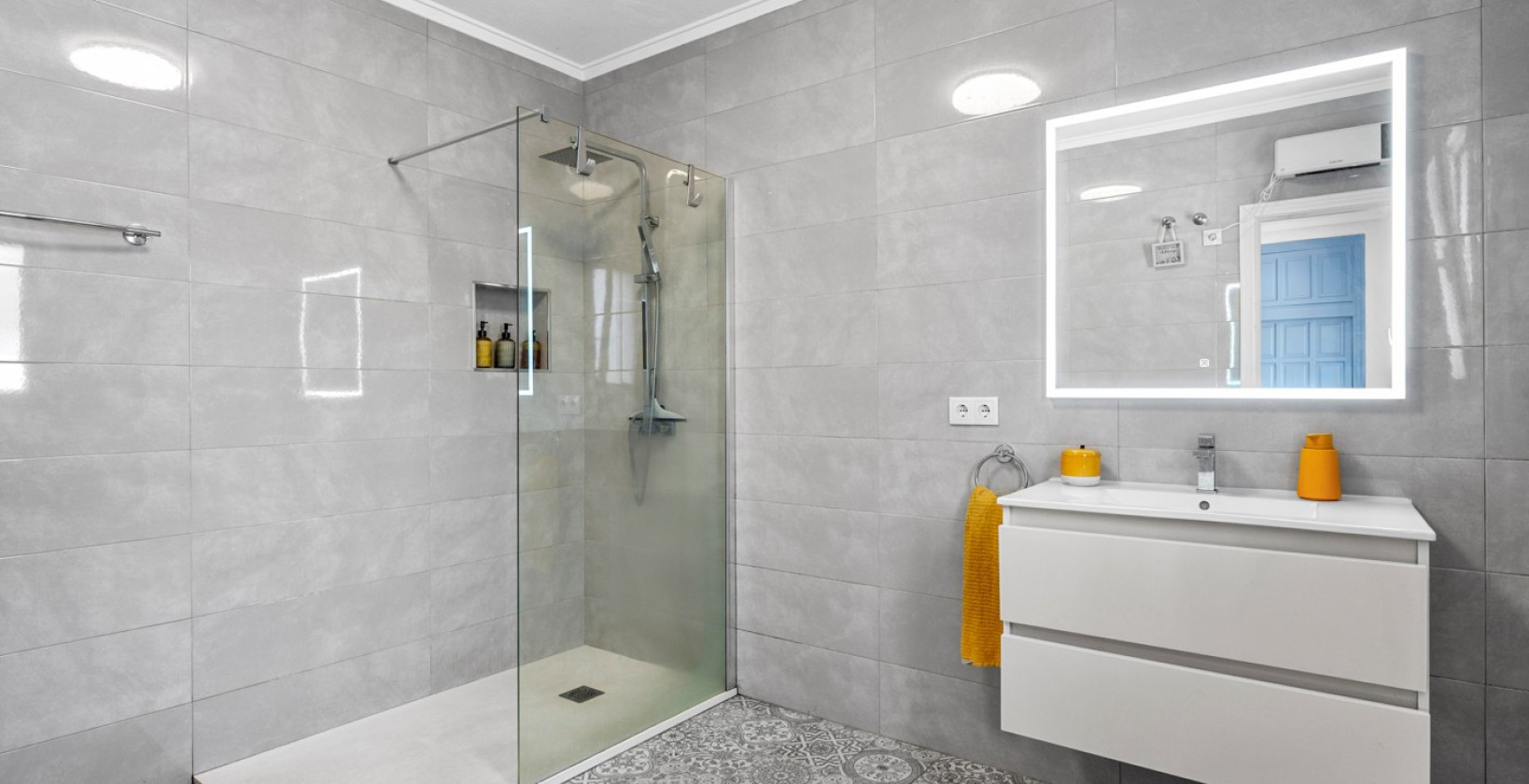 Resale - Villa - Ciudad Quesada - Pueblo Bravo