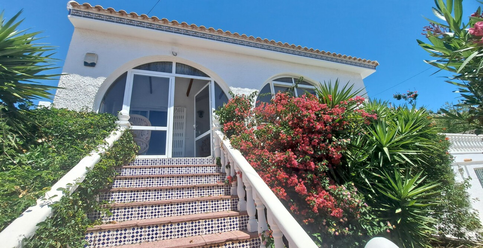 Resale - Villa - San Miguel de Salinas - BLUE LAGOON