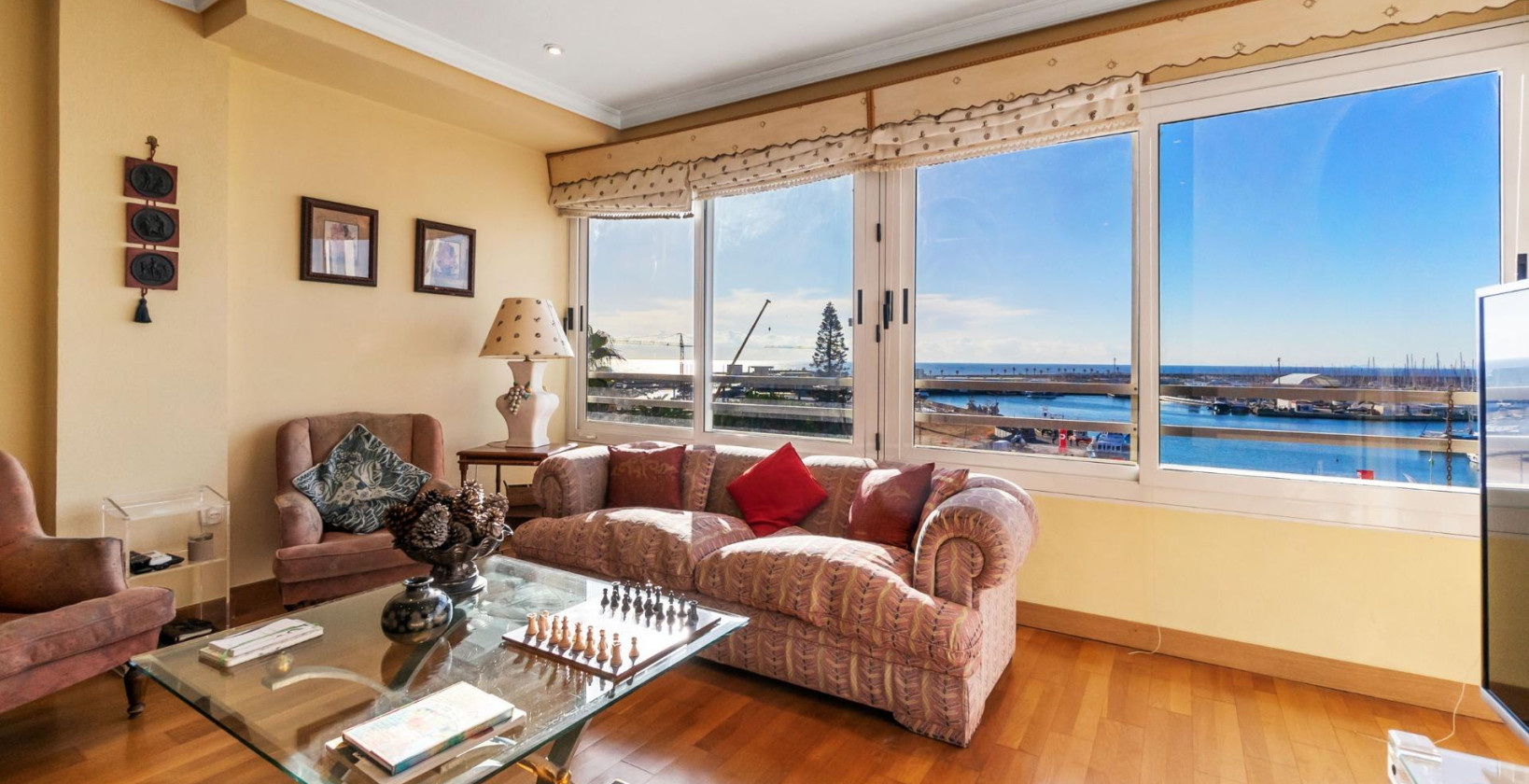 Resale - Apartment / flat - Torrevieja - Centro - Muelle Pesquero