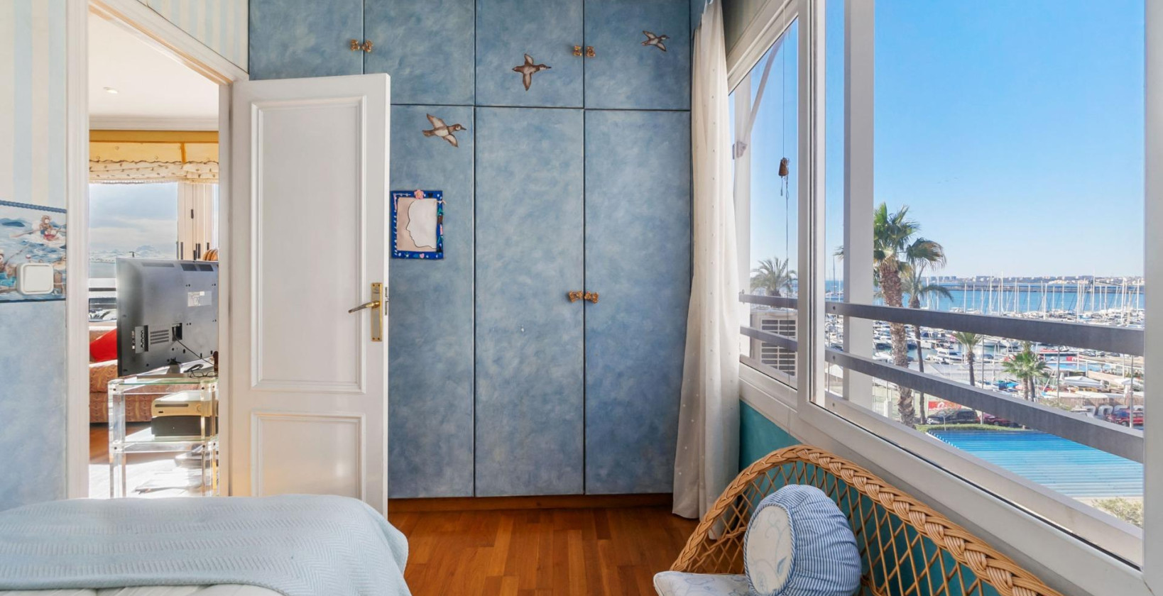 Resale - Apartment / flat - Torrevieja - Centro - Muelle Pesquero