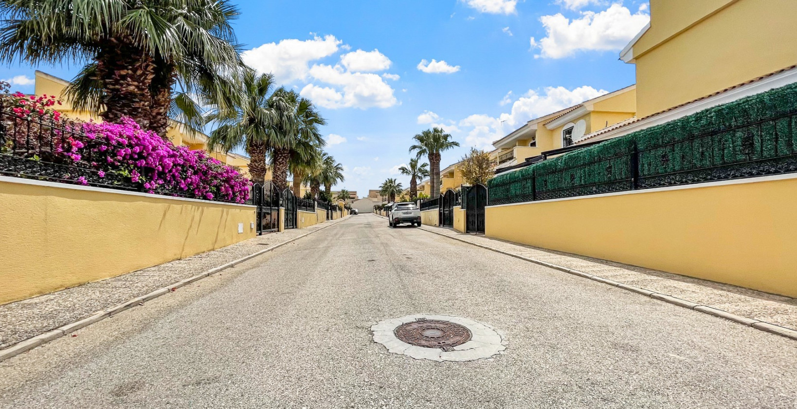 Resale - Villa - Orihuela Costa - Los Dolses