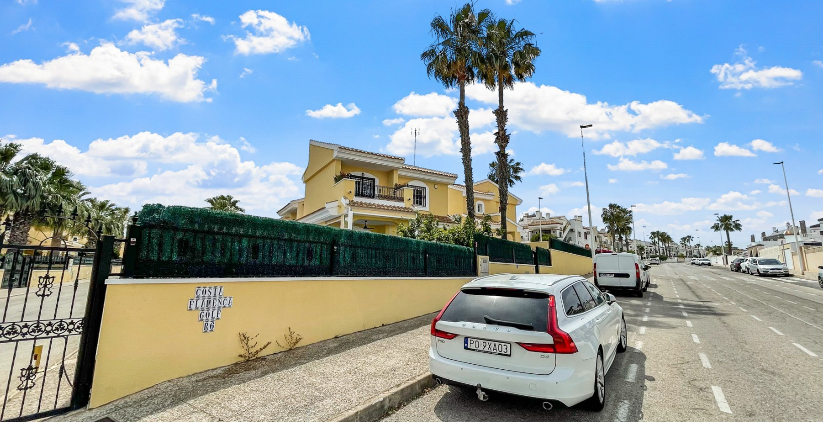 Resale - Villa - Orihuela Costa - Los Dolses