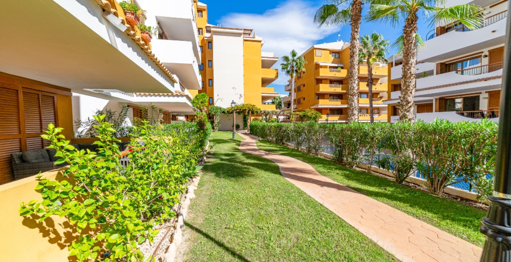 Resale - Apartamento - Torrevieja - Punta Prima