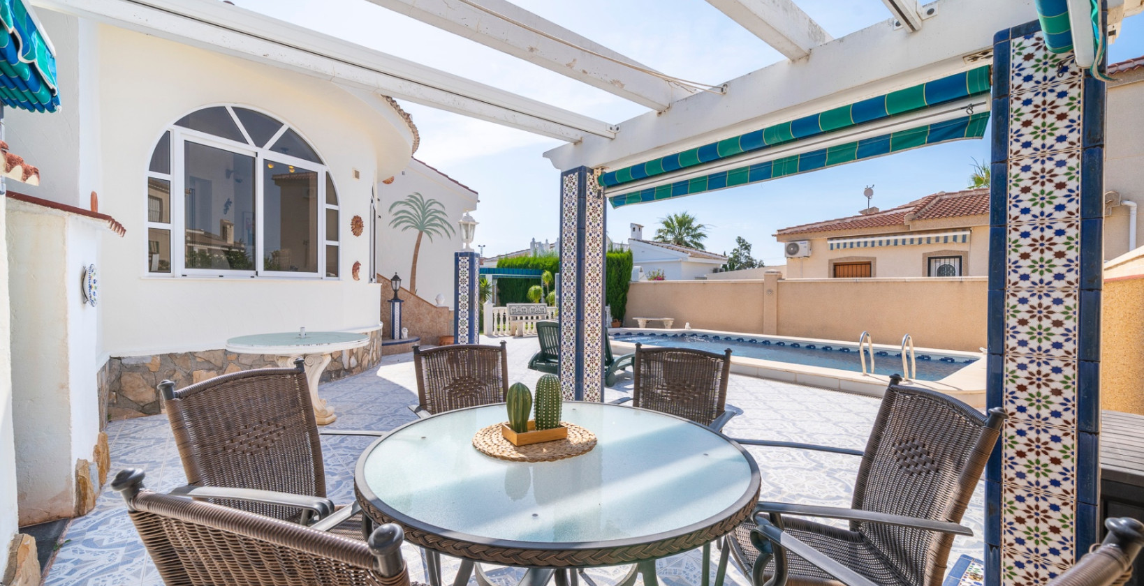 Återförsäljning - Villa - Ciudad Quesada - Rojales