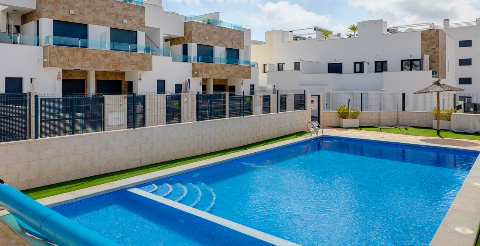 Resale - Townhouse - Villamartín - Costa Blanca