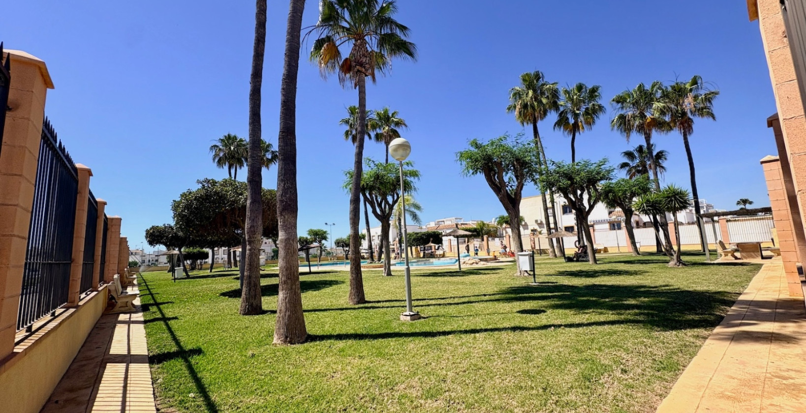 Resale - Apartment / flat - Orihuela Costa - Playa Flamenca