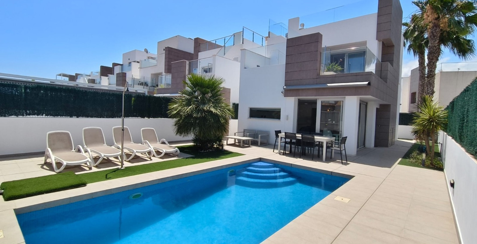 Resale - Villa - Guardamar del Segura - EL RASO