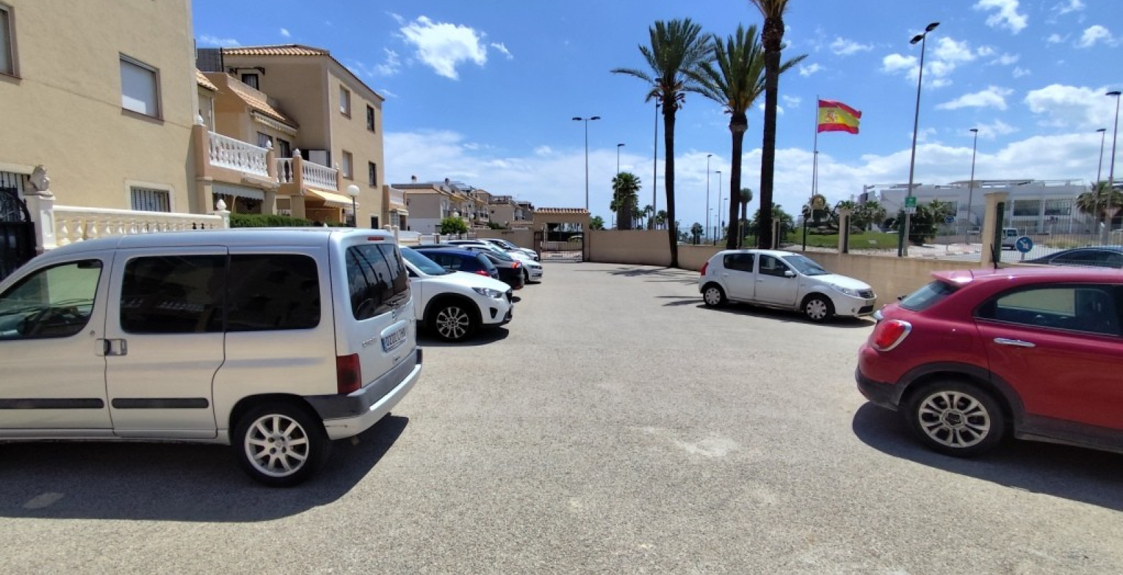 Återförsäljning - Lägenhet / lägenhet - Torrevieja