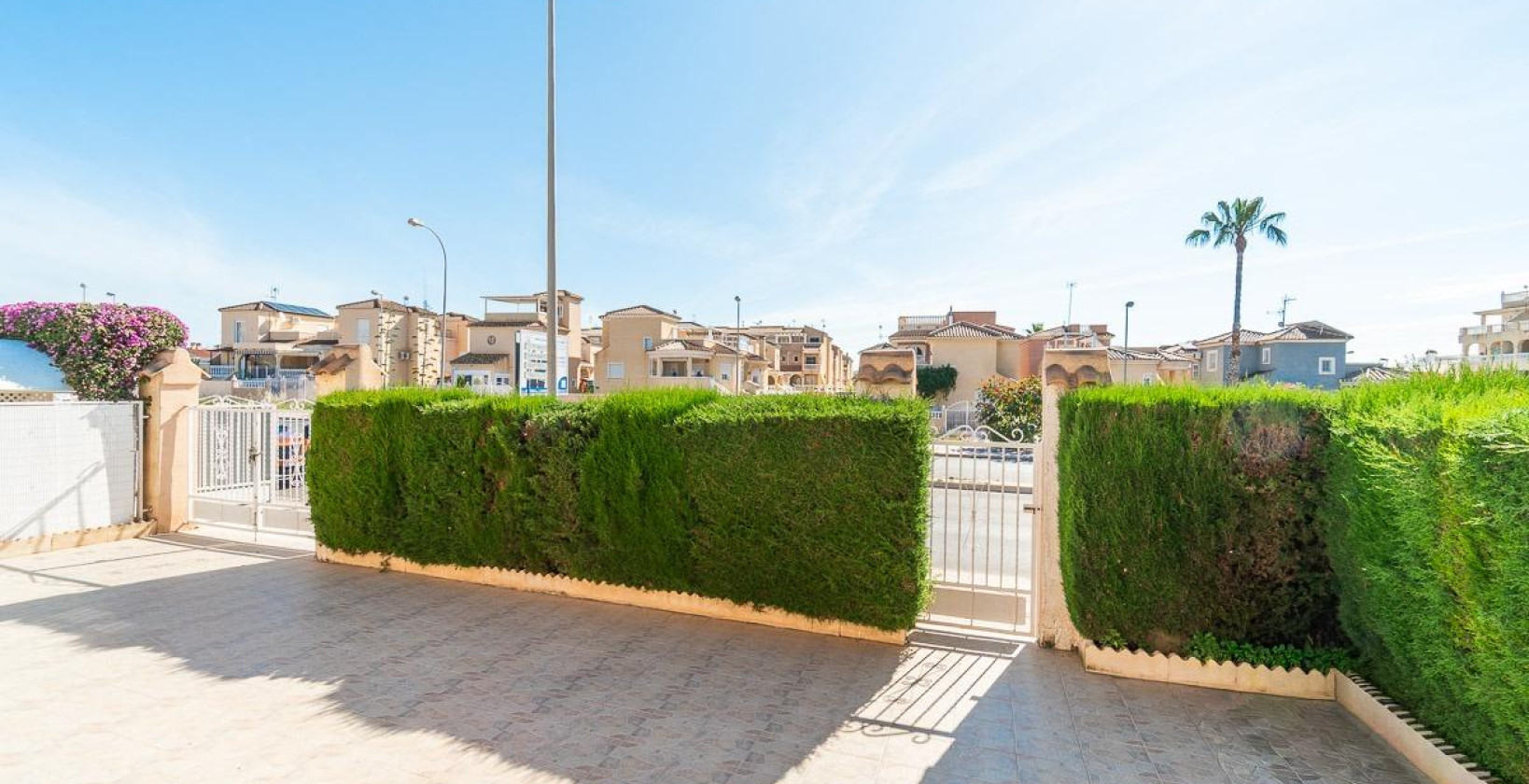 Resale - Semi Detached Villa - Orihuela Costa - Punta Prima