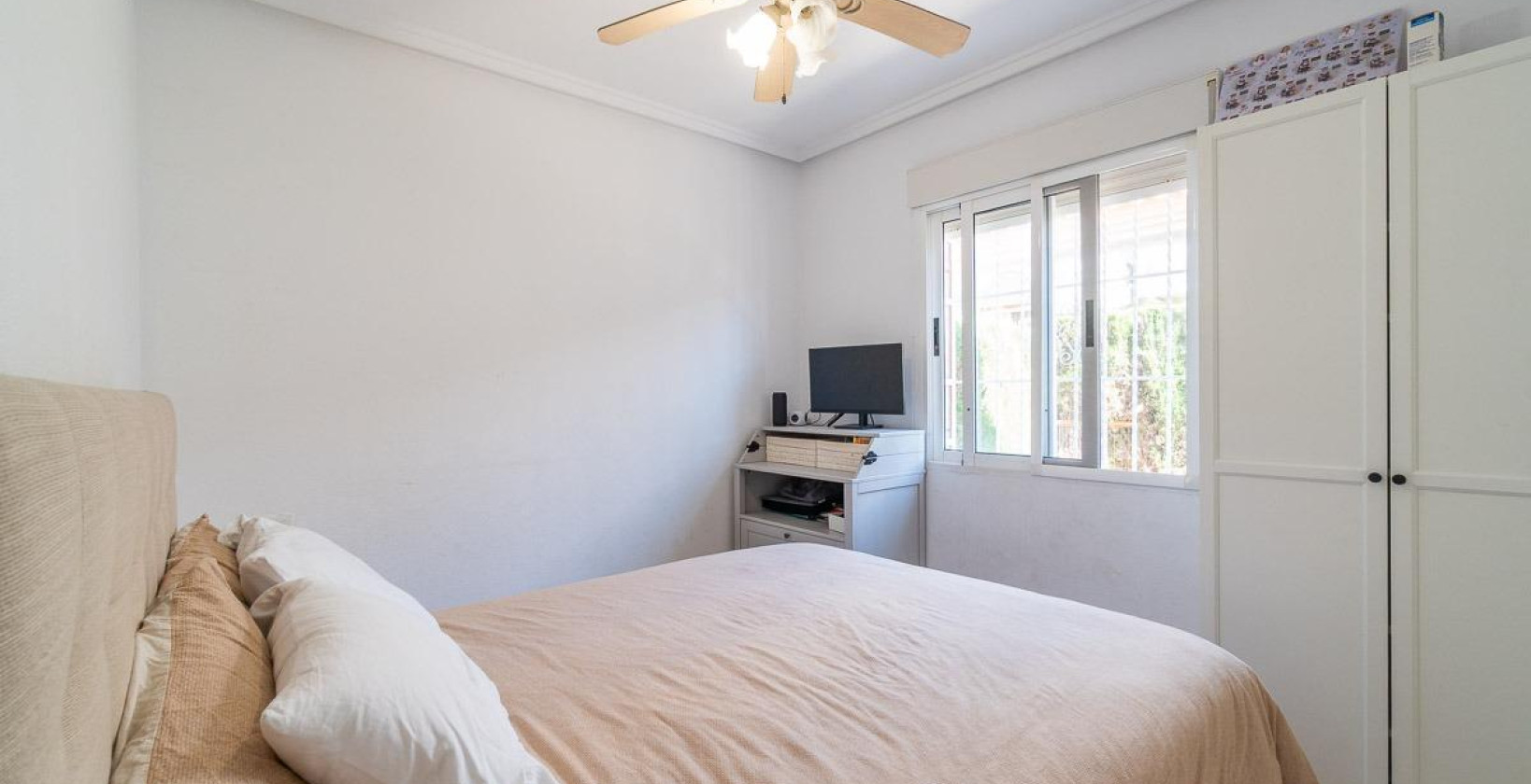 Resale - Semi Detached Villa - Orihuela Costa - Punta Prima