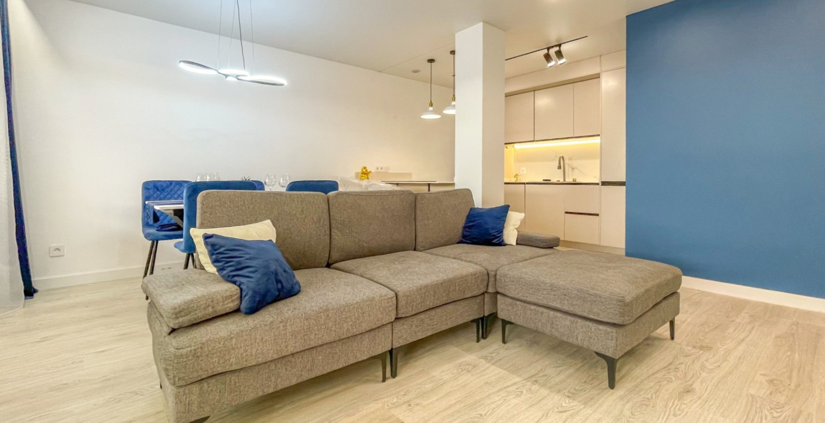 Reventa - Apartamento / piso - Torrevieja - El Acequión - Los Náufragos