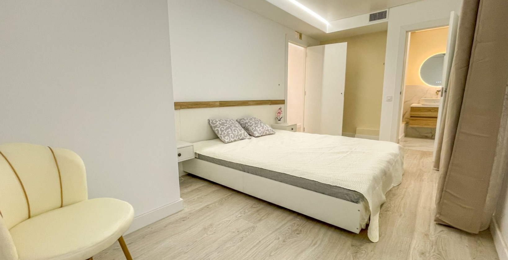 Reventa - Apartamento / piso - Torrevieja - El Acequión - Los Náufragos