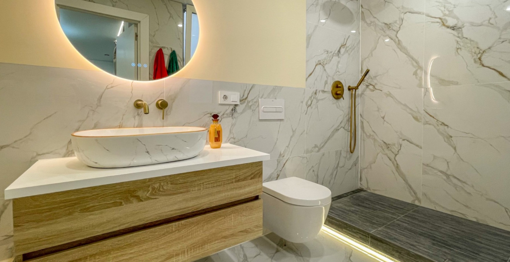 Reventa - Apartamento / piso - Torrevieja - El Acequión - Los Náufragos
