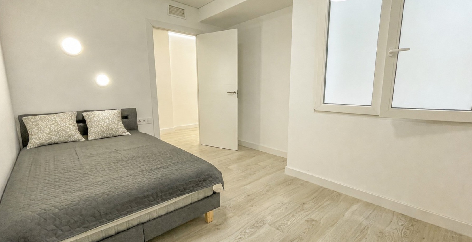 Reventa - Apartamento / piso - Torrevieja - El Acequión - Los Náufragos