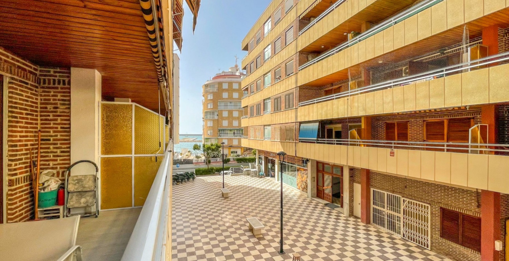 Reventa - Apartamento / piso - Torrevieja - El Acequión - Los Náufragos