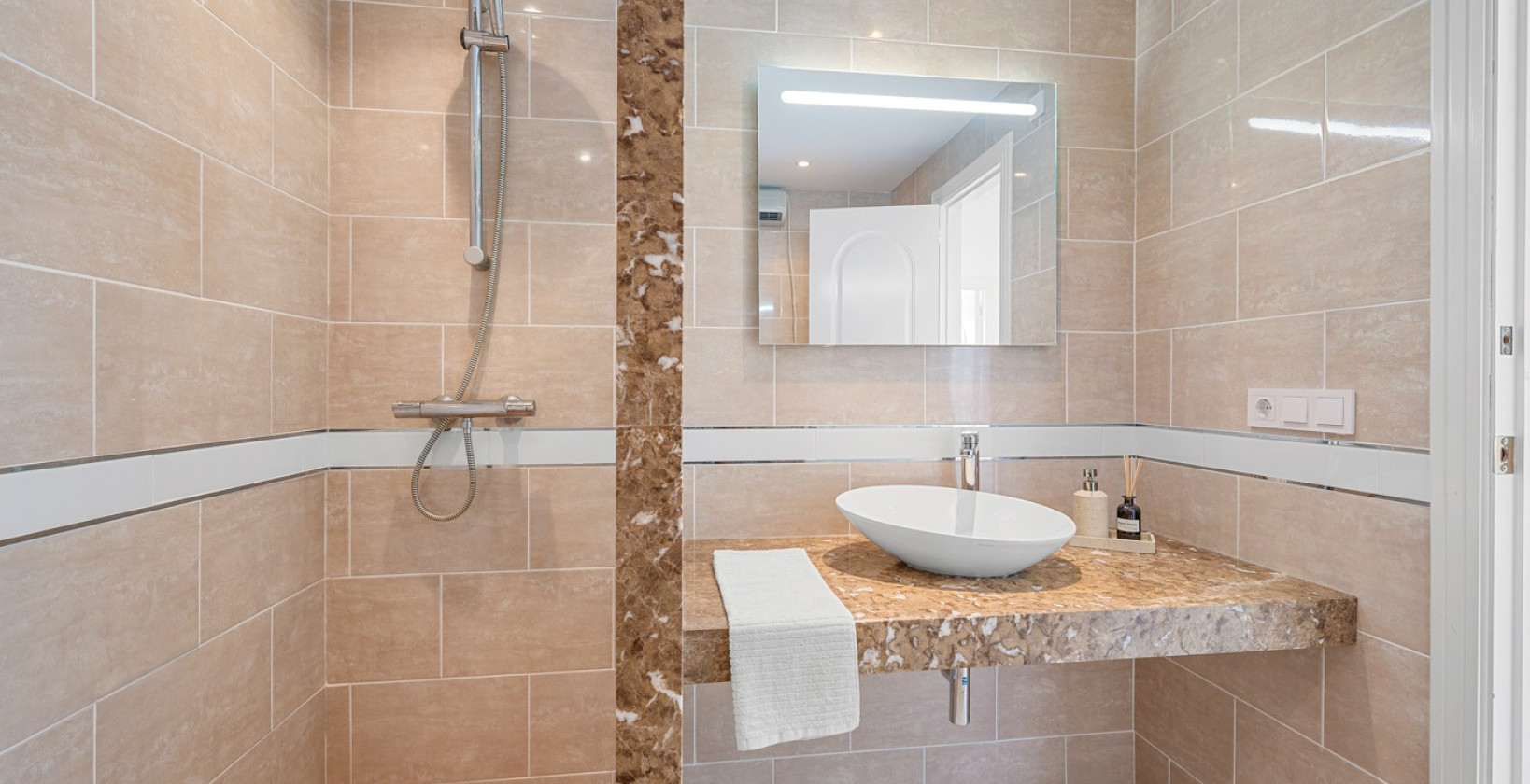 Återförsäljning - Semi Detached Villa - Ciudad Quesada - Rojales
