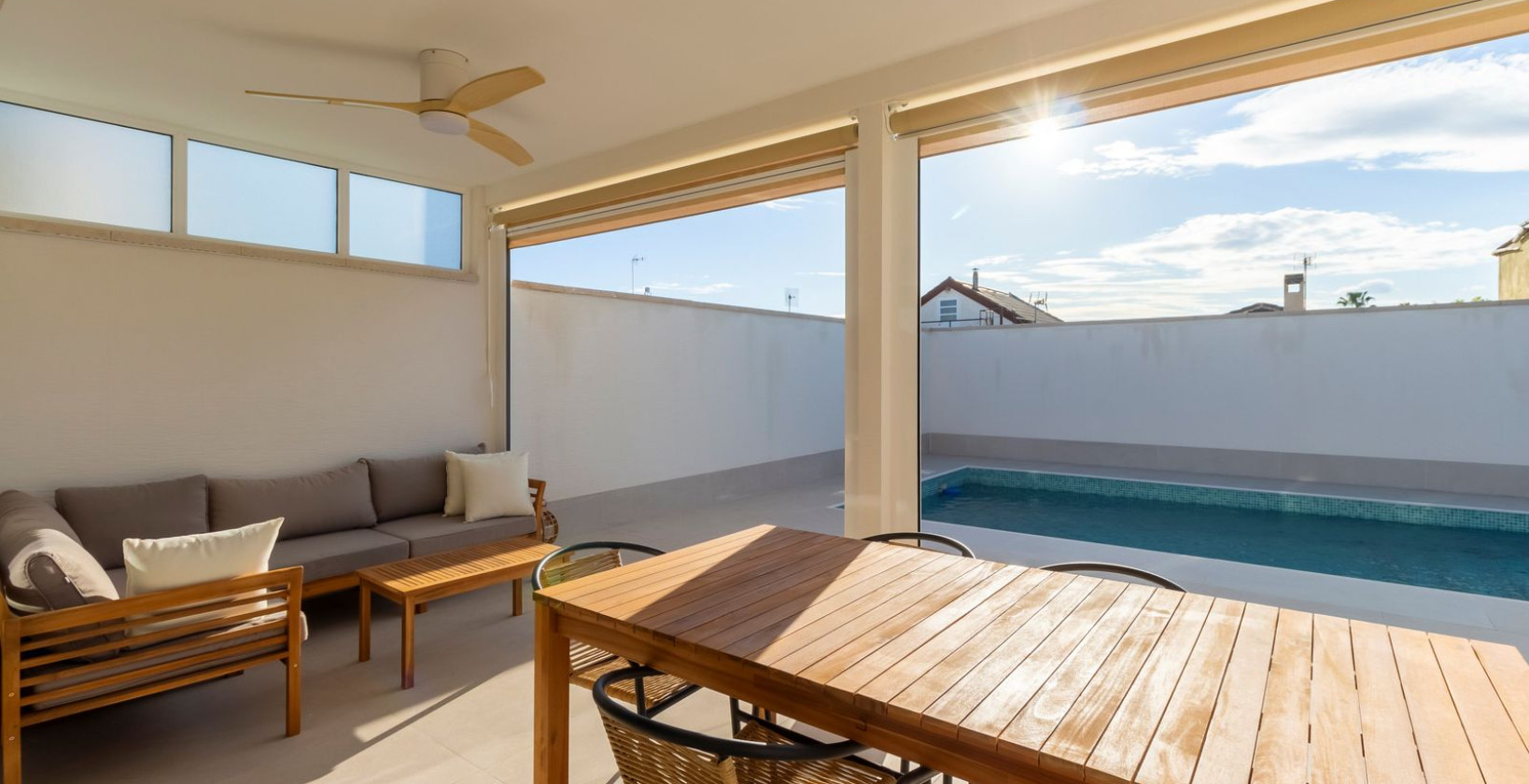 Resale - Villa - Torrevieja