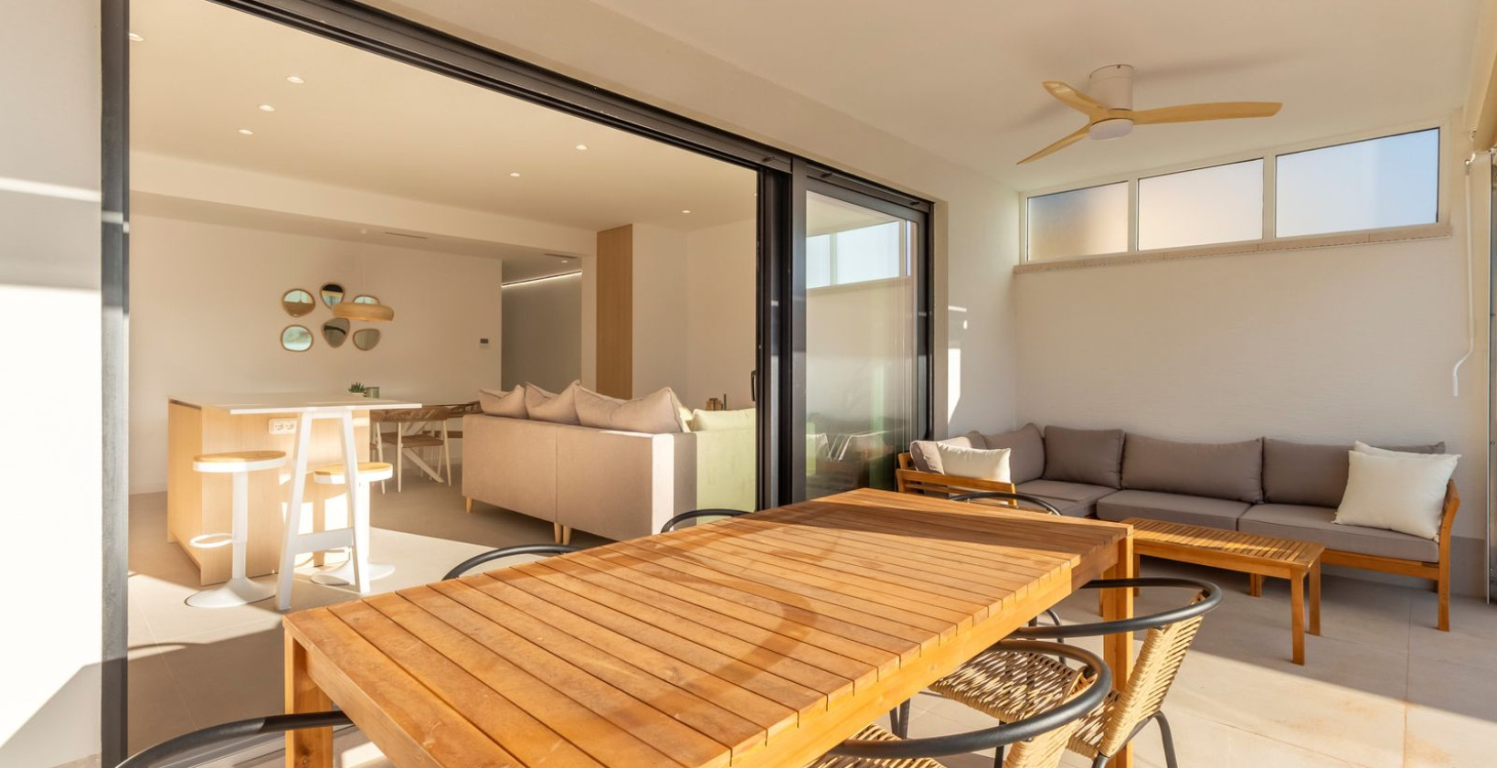 Resale - Villa - Torrevieja