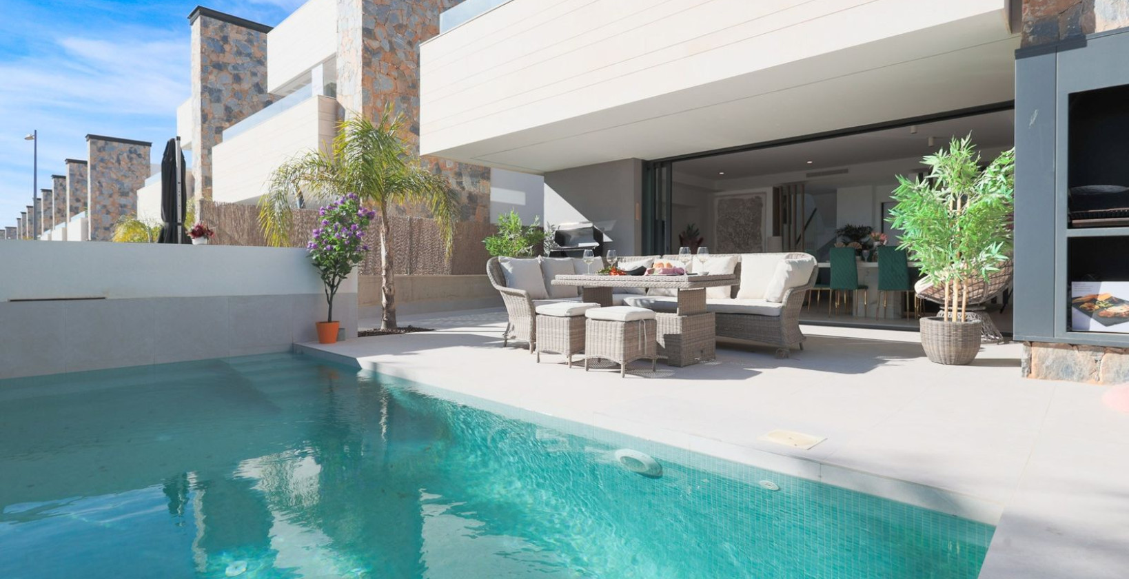 Resale - Villa - Santa Rosalía