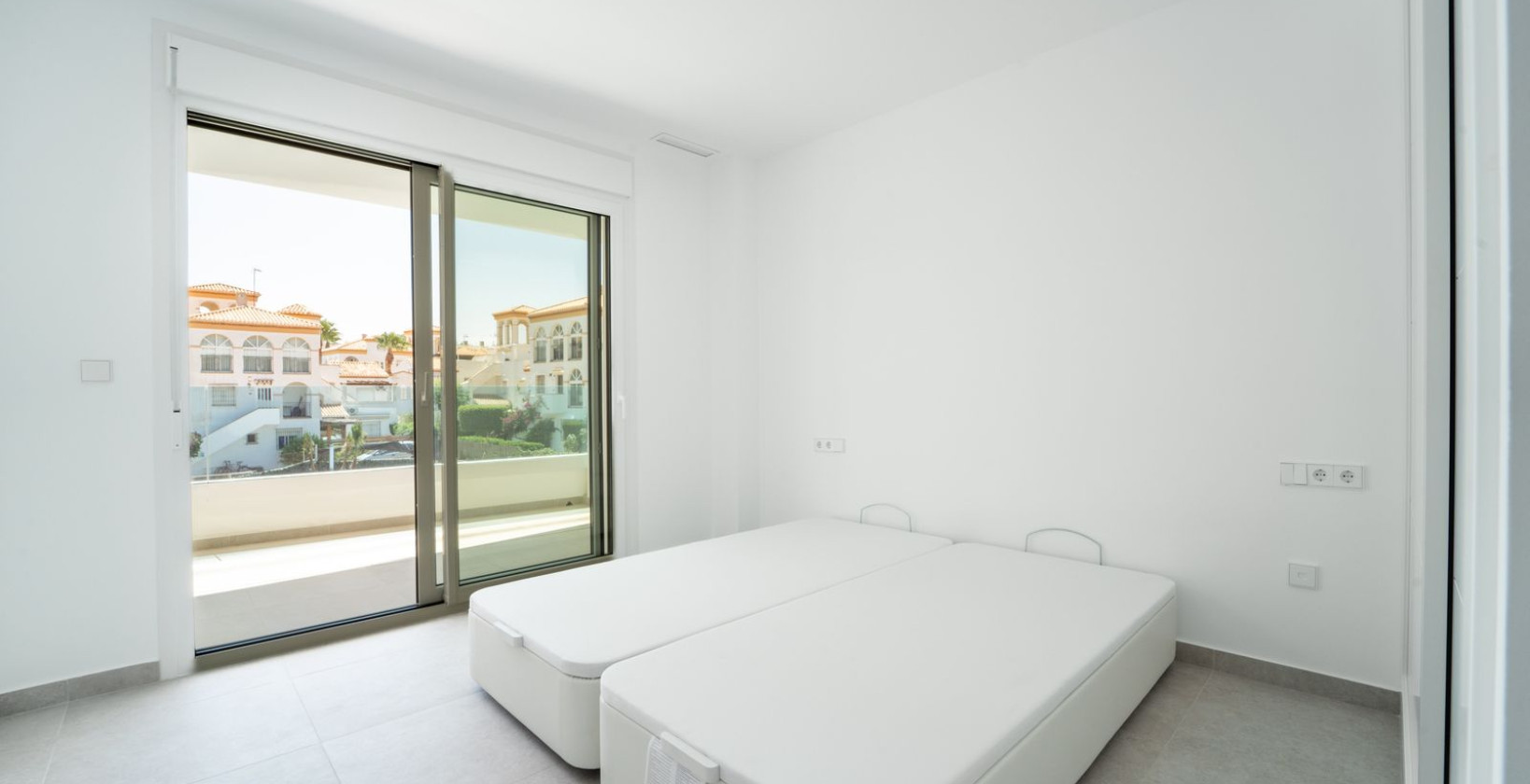 Reventa - Apartamento / piso - Playa Flamenca