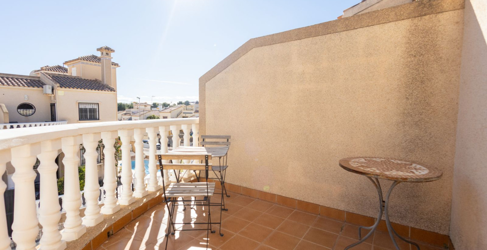 Resale - Townhouse - Villamartín