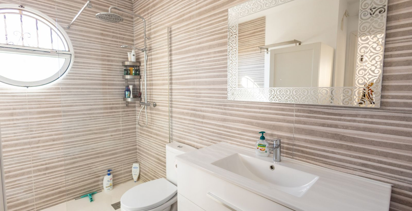Resale - Townhouse - Villamartín