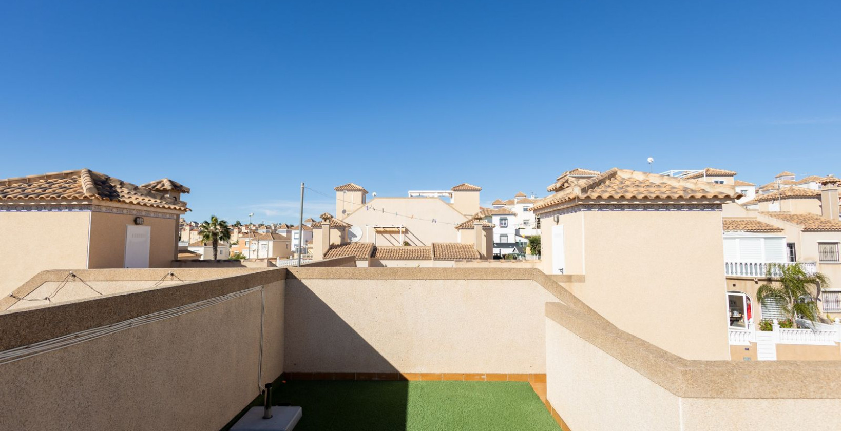Resale - Townhouse - Villamartín
