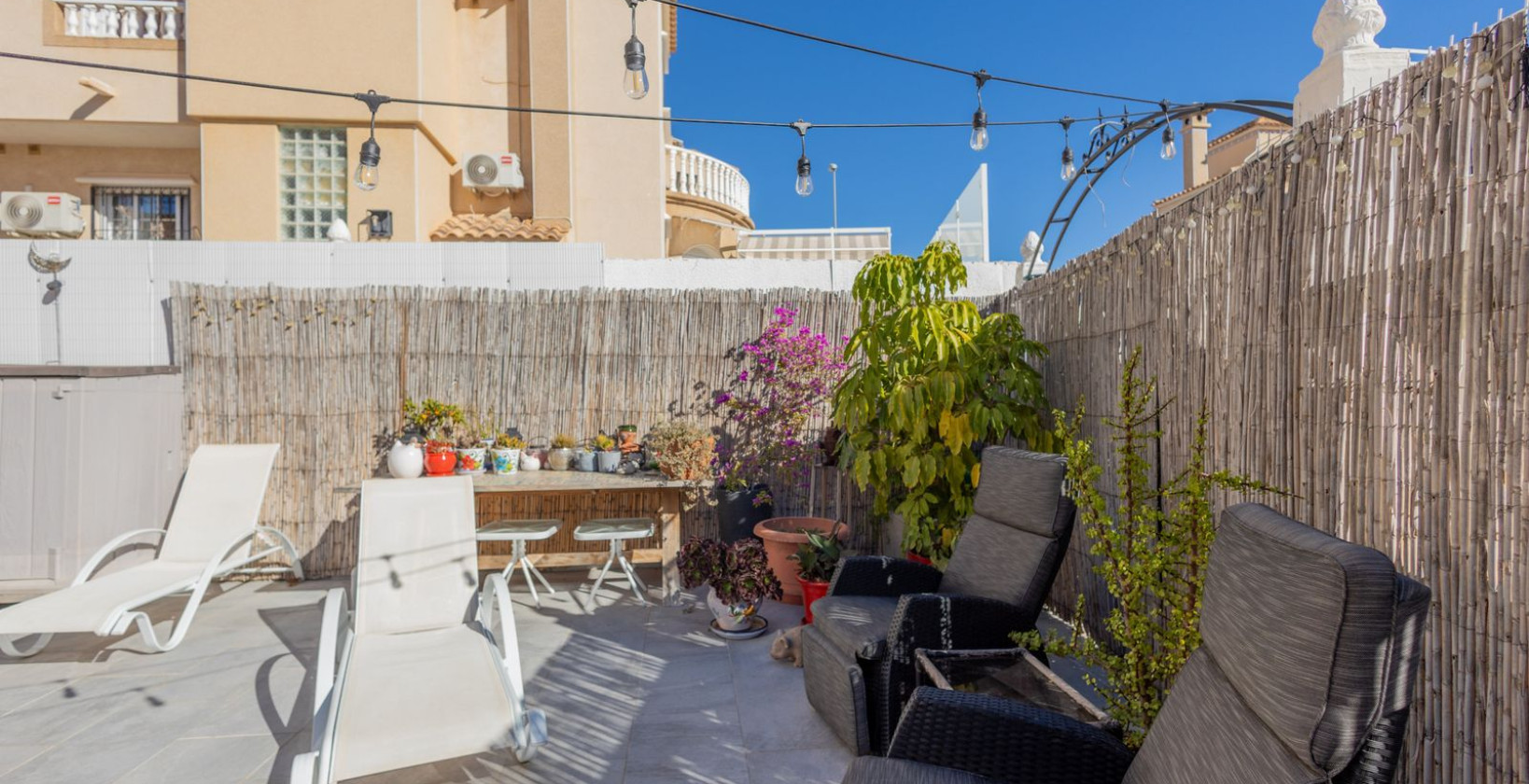 Resale - Townhouse - Villamartín