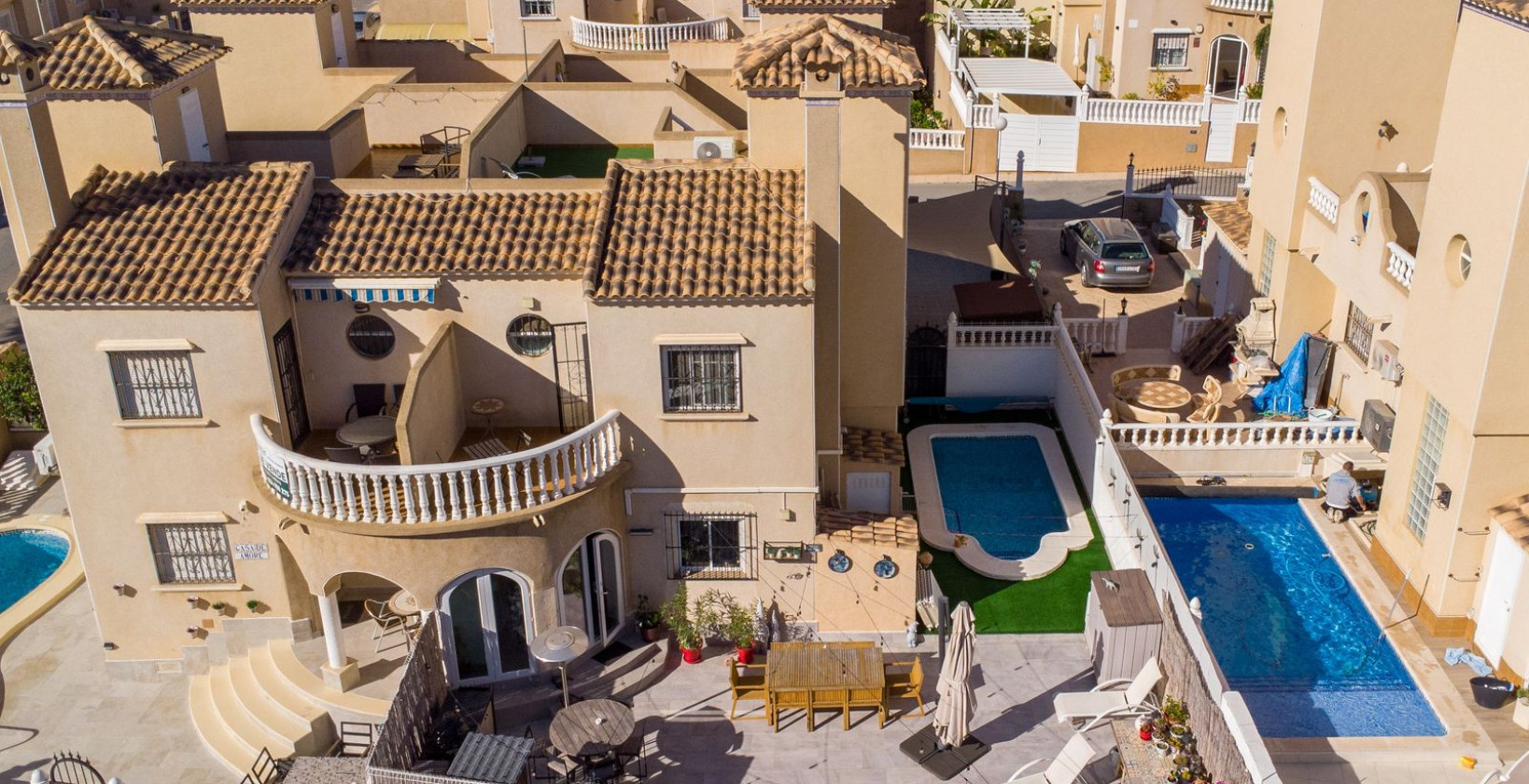 Resale - Townhouse - Villamartín