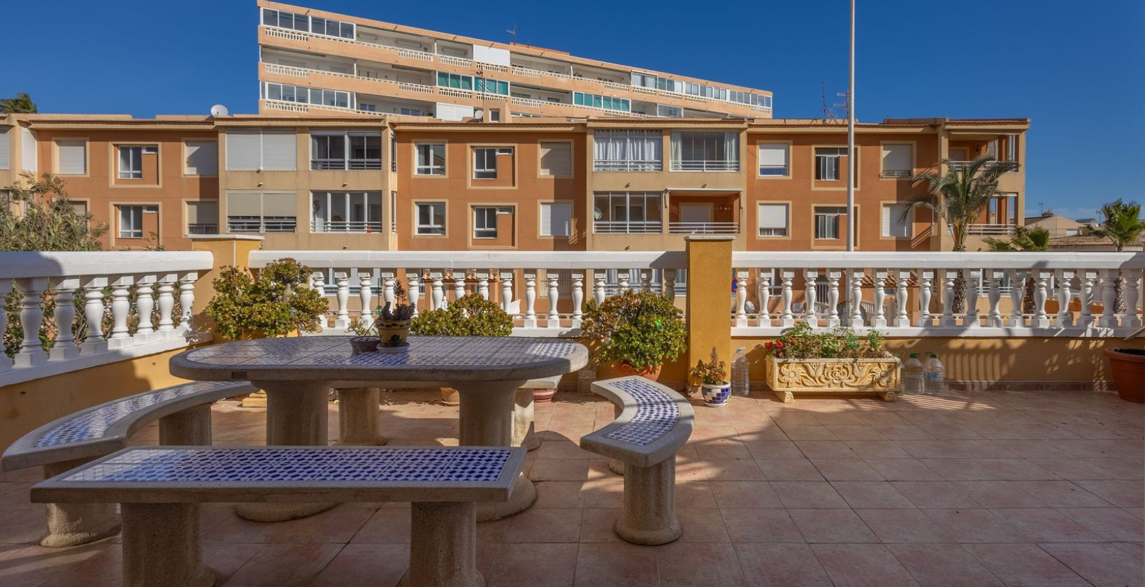 Resale - Apartment / flat - La Mata