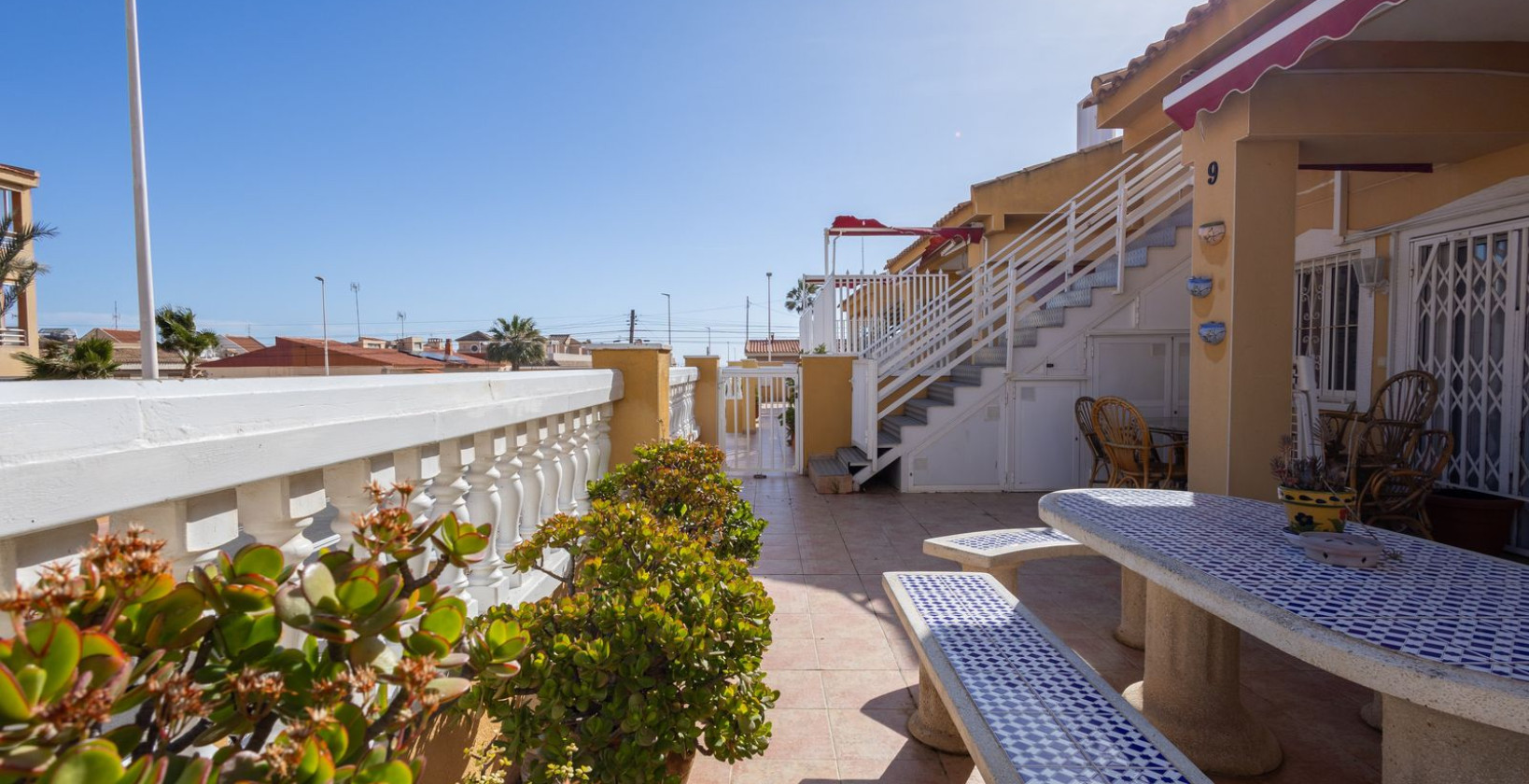 Resale - Apartment / flat - La Mata