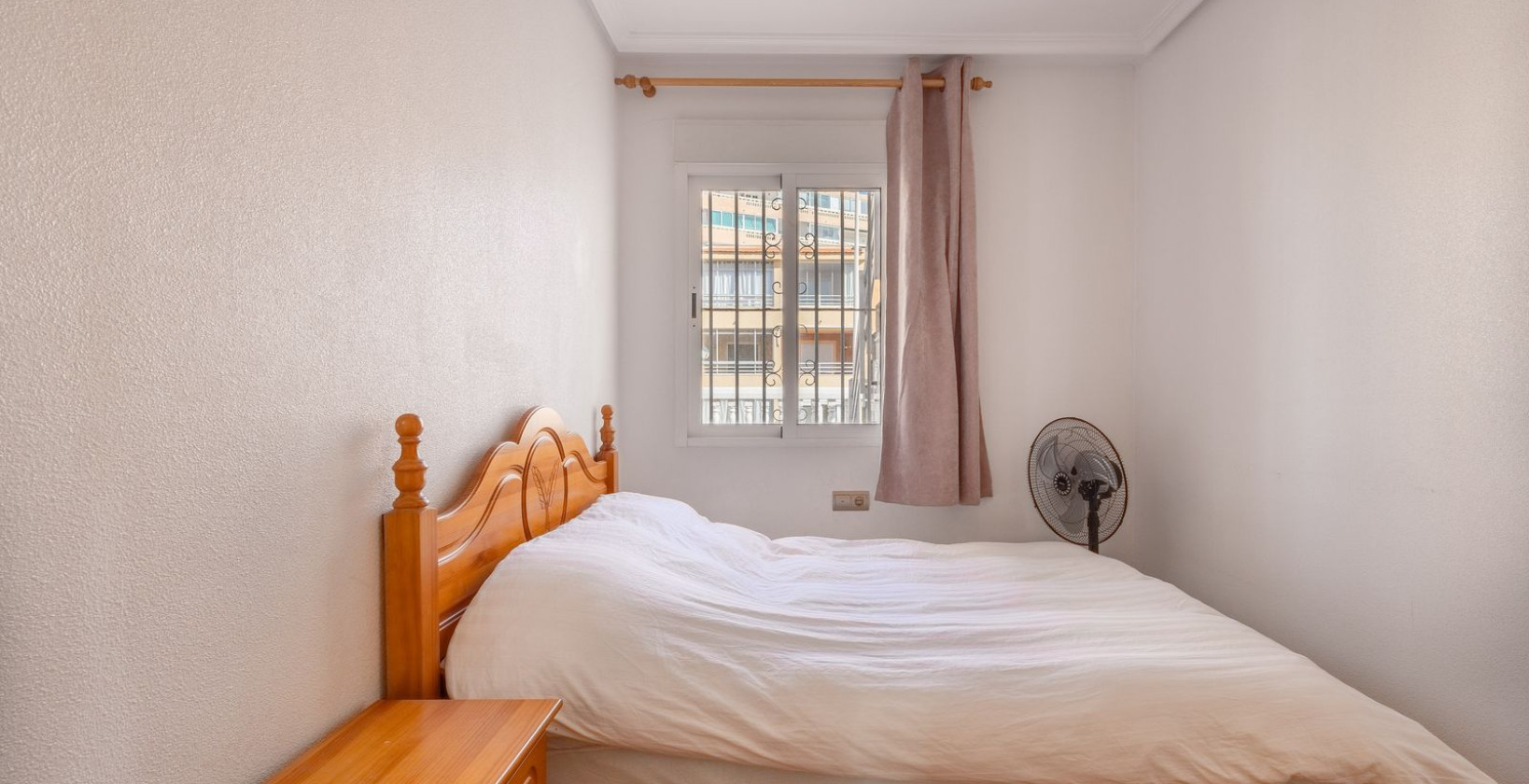 Resale - Apartment / flat - La Mata