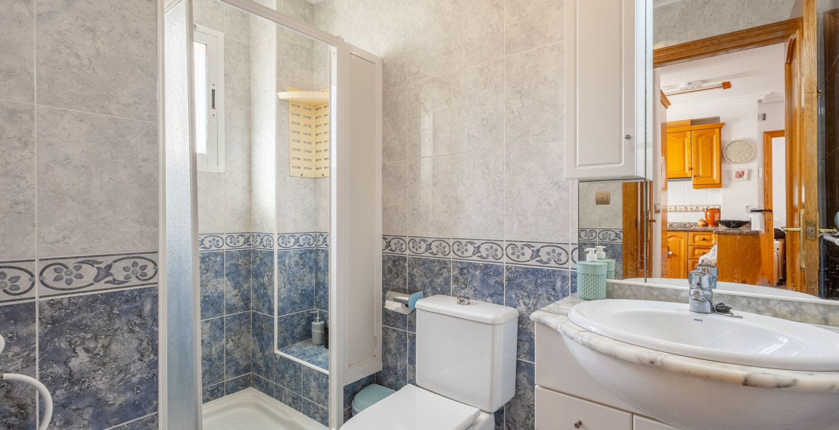 Resale - Apartment / flat - La Mata