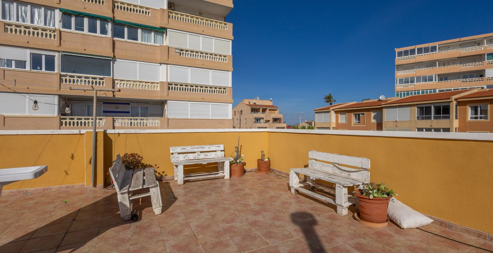 Resale - Apartment / flat - La Mata