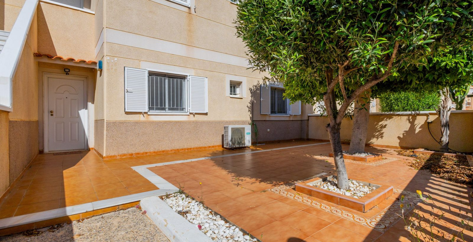 Resale - Apartment / flat - Playa Flamenca
