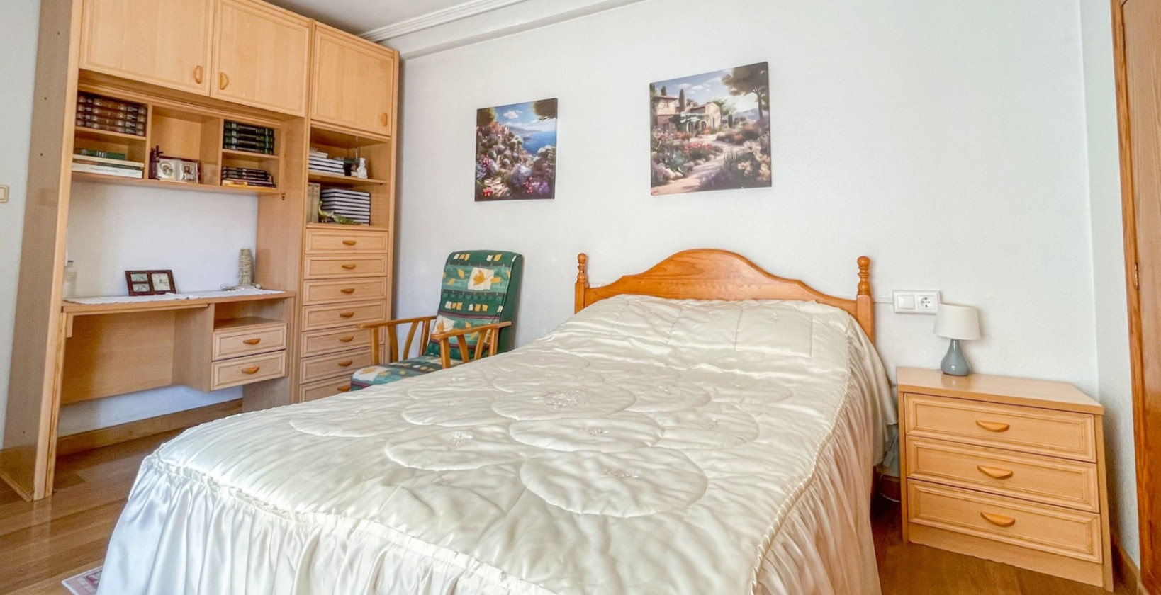 Resale - Apartment / flat - Torrevieja - El Acequión - Los Náufragos